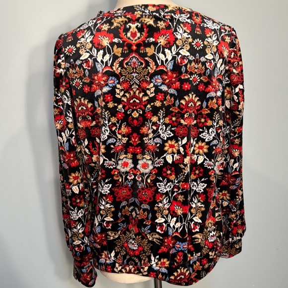 LOFT super soft colorful fall and holiday print sweater top Size M - Picture 4 of 6